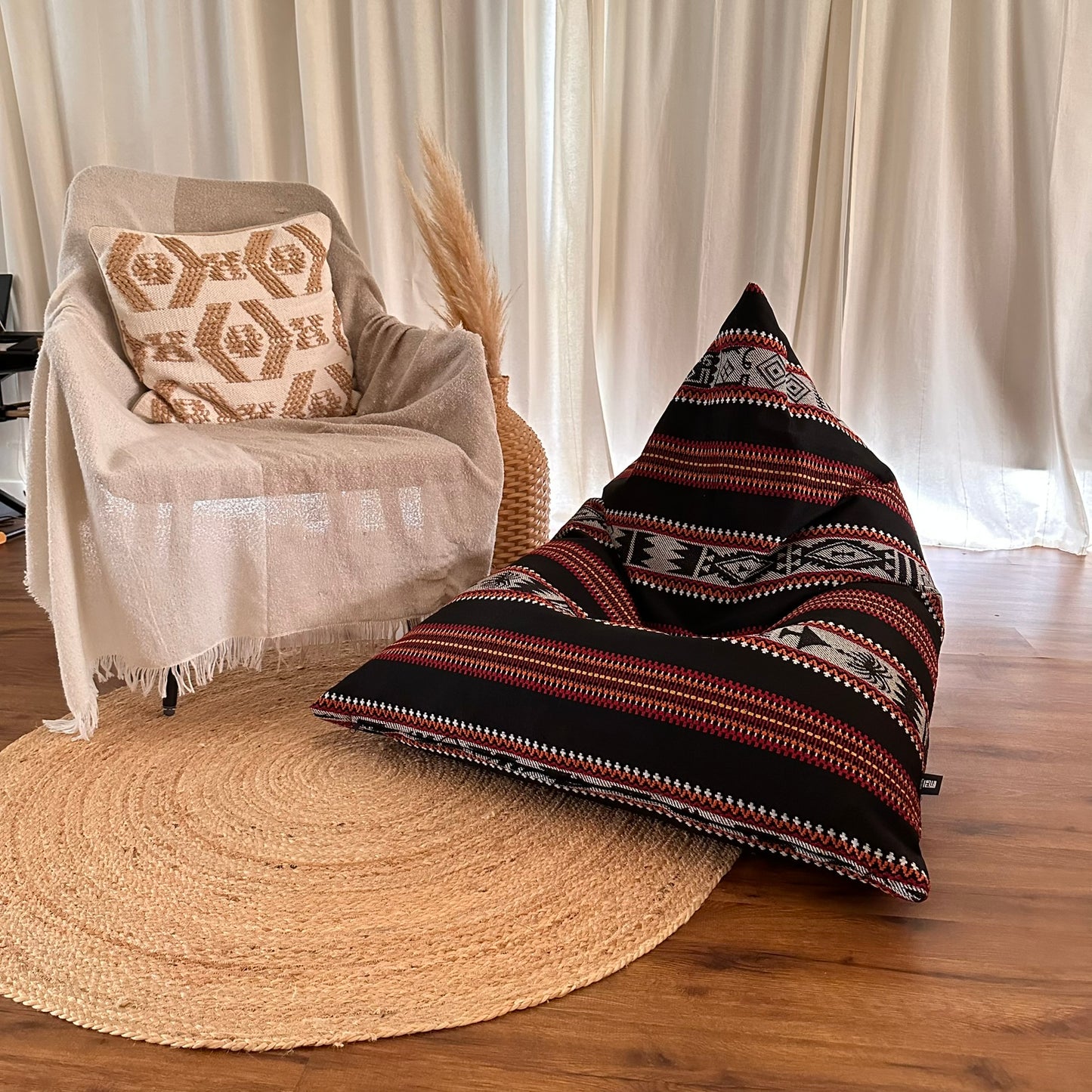Sadu Triangle Bean Bag